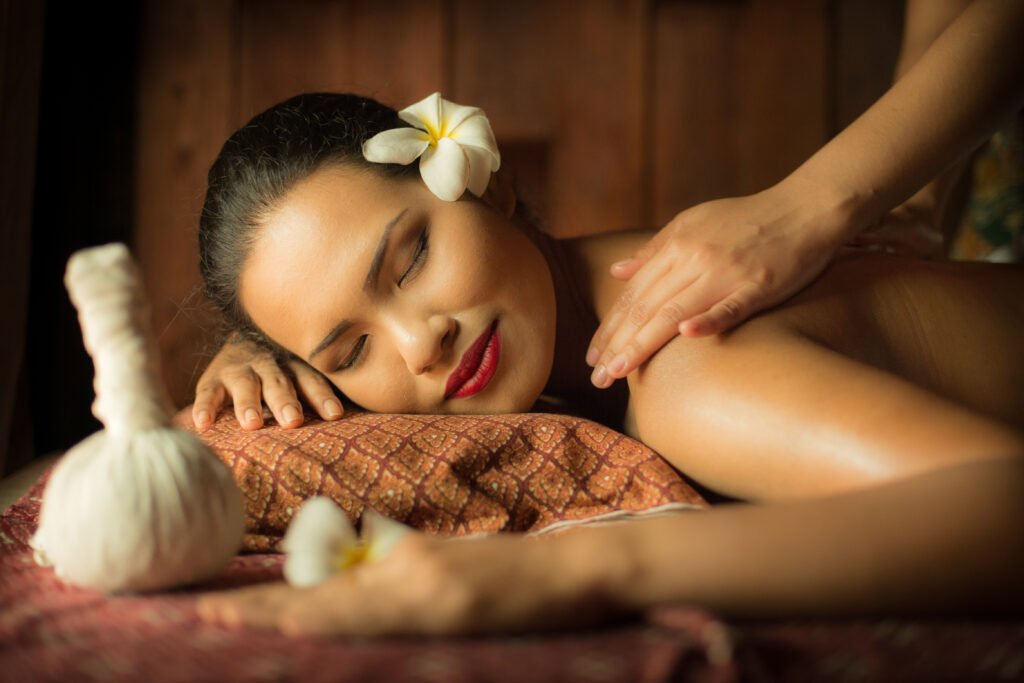 massage on woman body in the spa